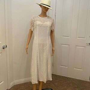 Stella USA Size Small Ivory Off White Lace Neck And Sleeves Lined MIDI Dress NEW